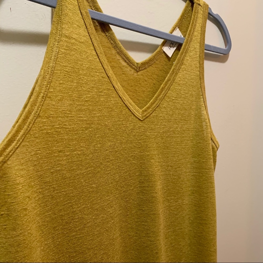 Hopely mustard yellow tank side slits medium NWT - Picture 2 of 7